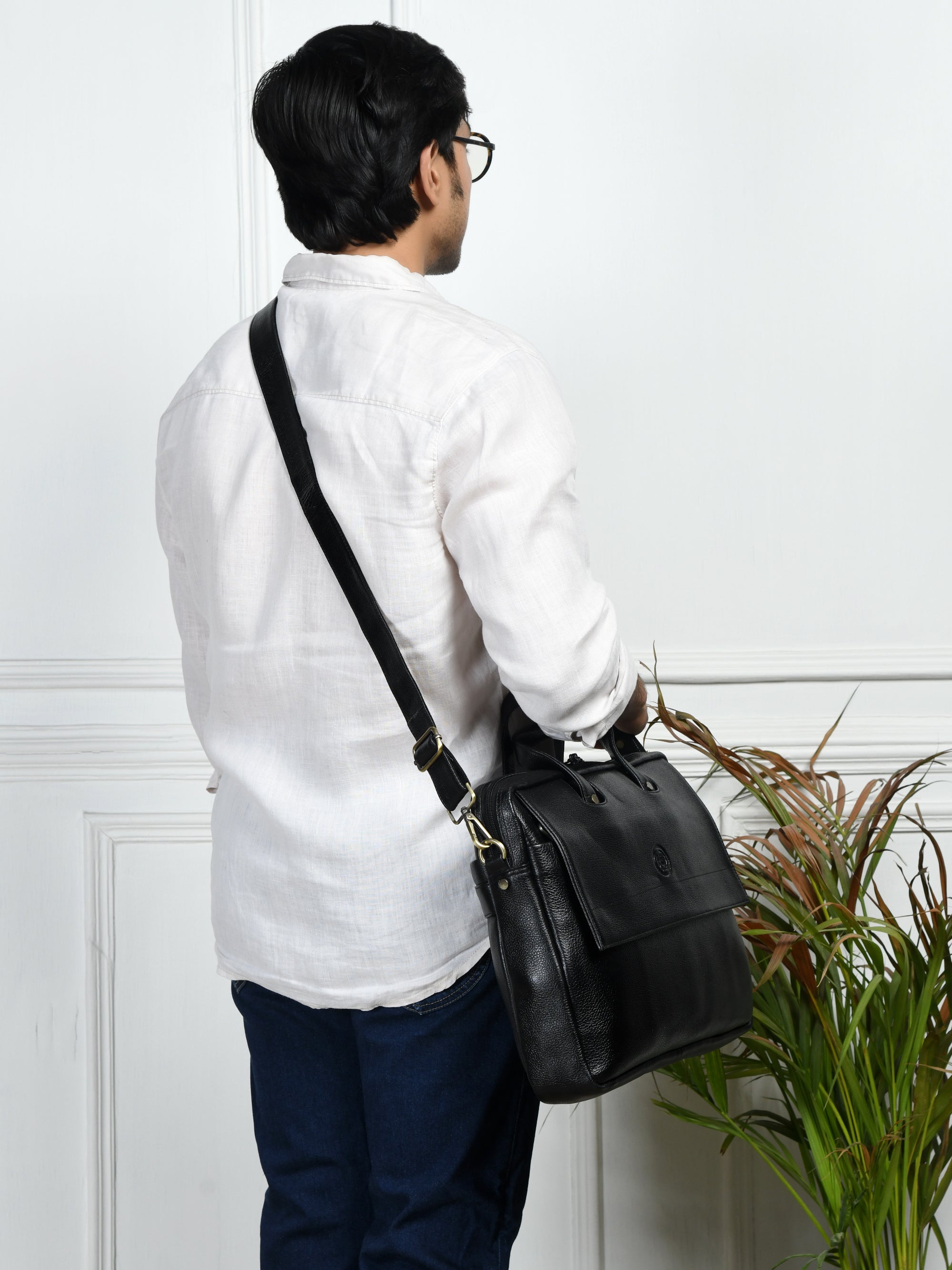 Executive Edge Leather Laptop Briefcase - Black Colour