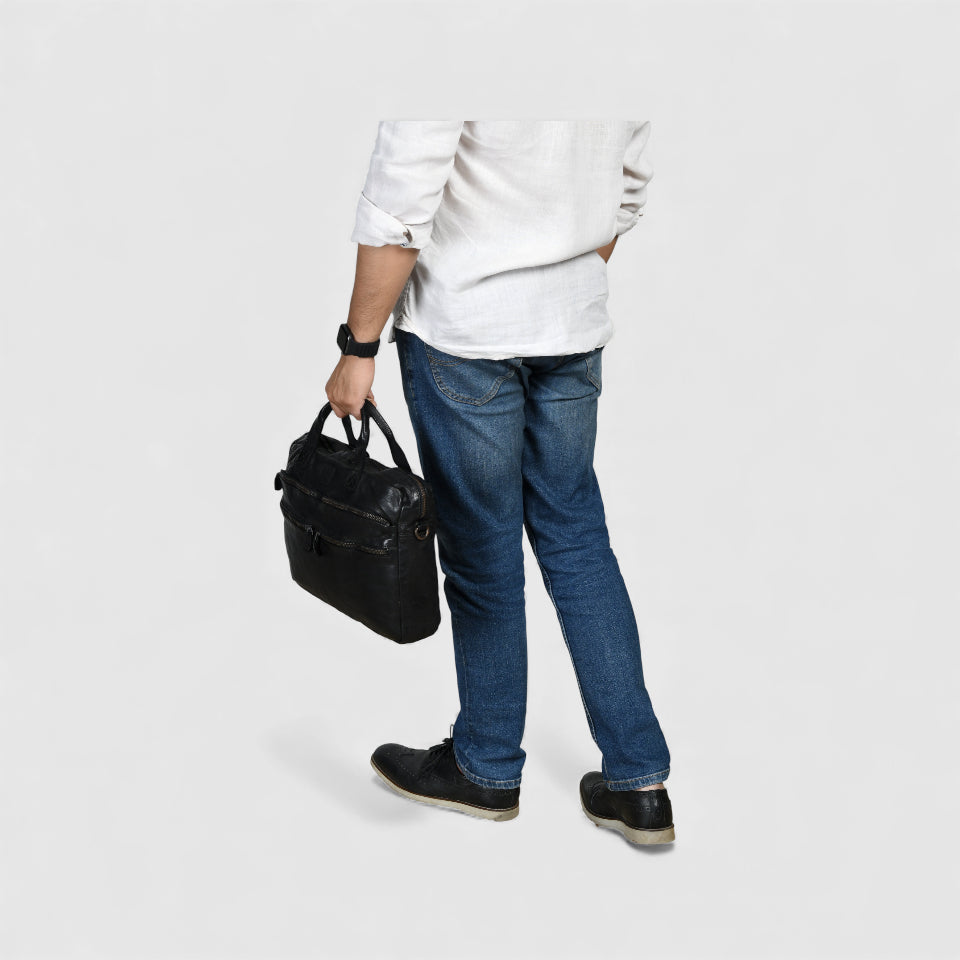 Voyager Vintage Leather Laptop Bag - Black Colour