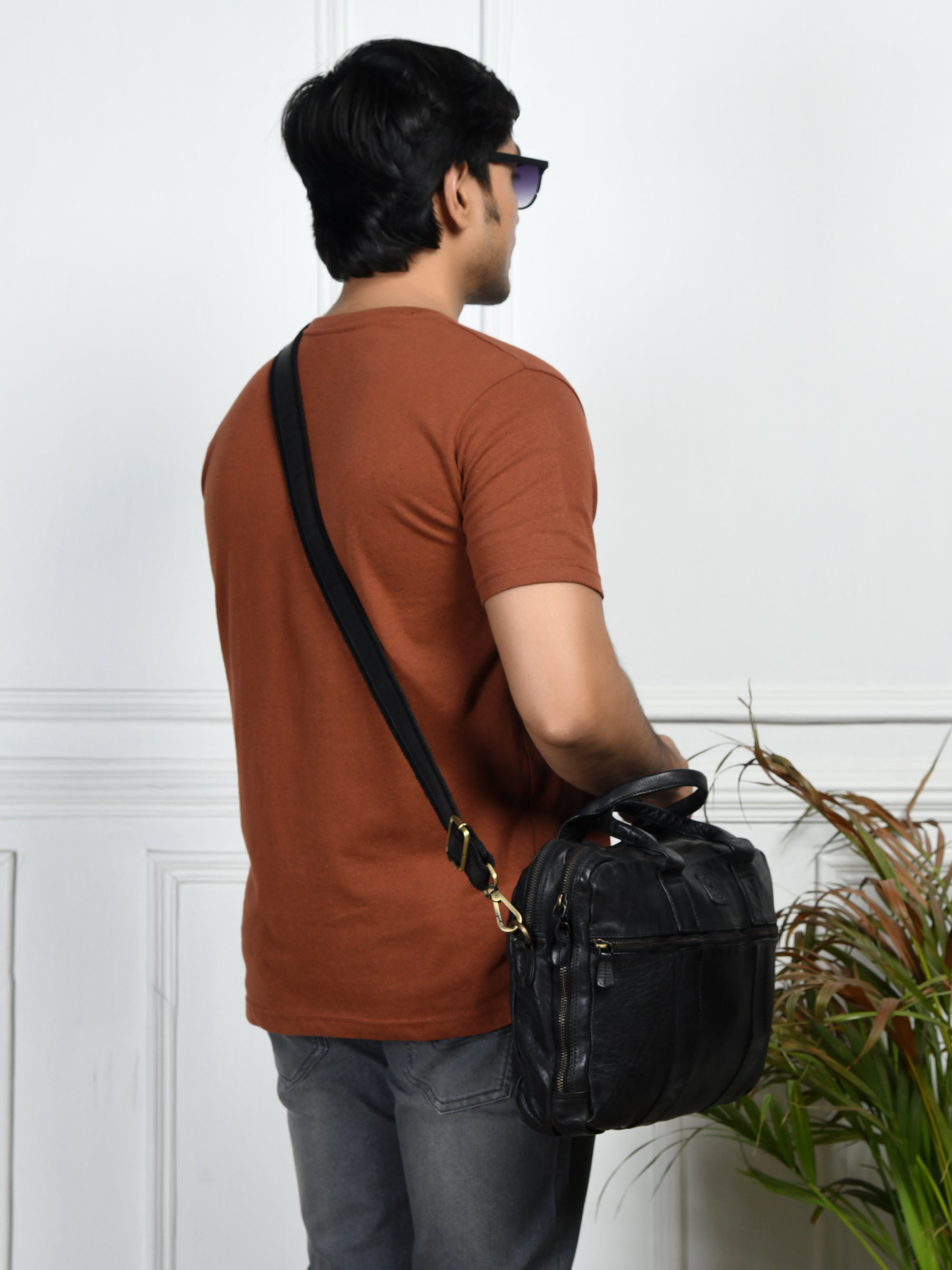 Executive Heritage Pure Leather Laptop Bag - Black Colour