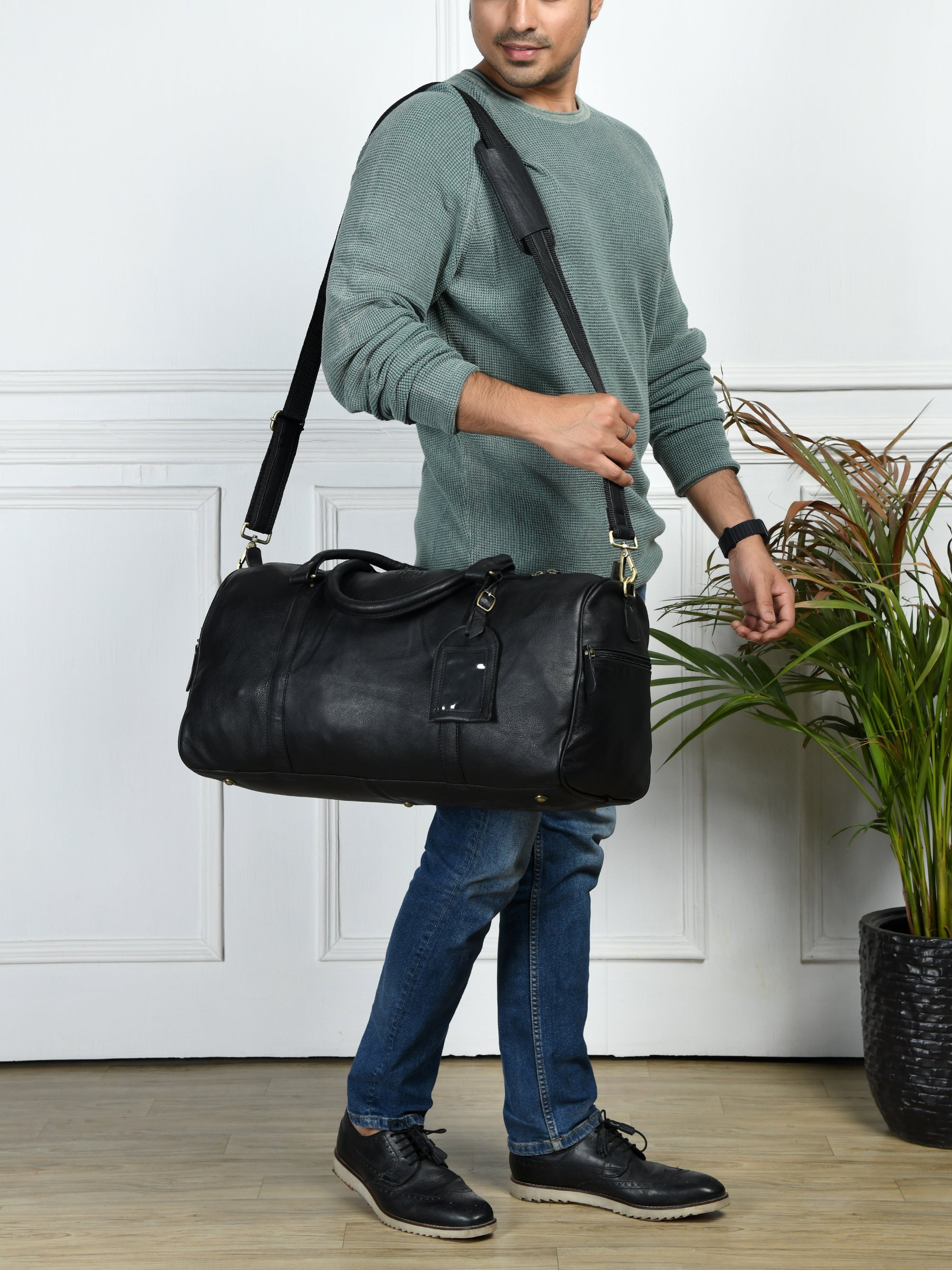 The Voyager Leather Travel Duffle Bag - Black Colour