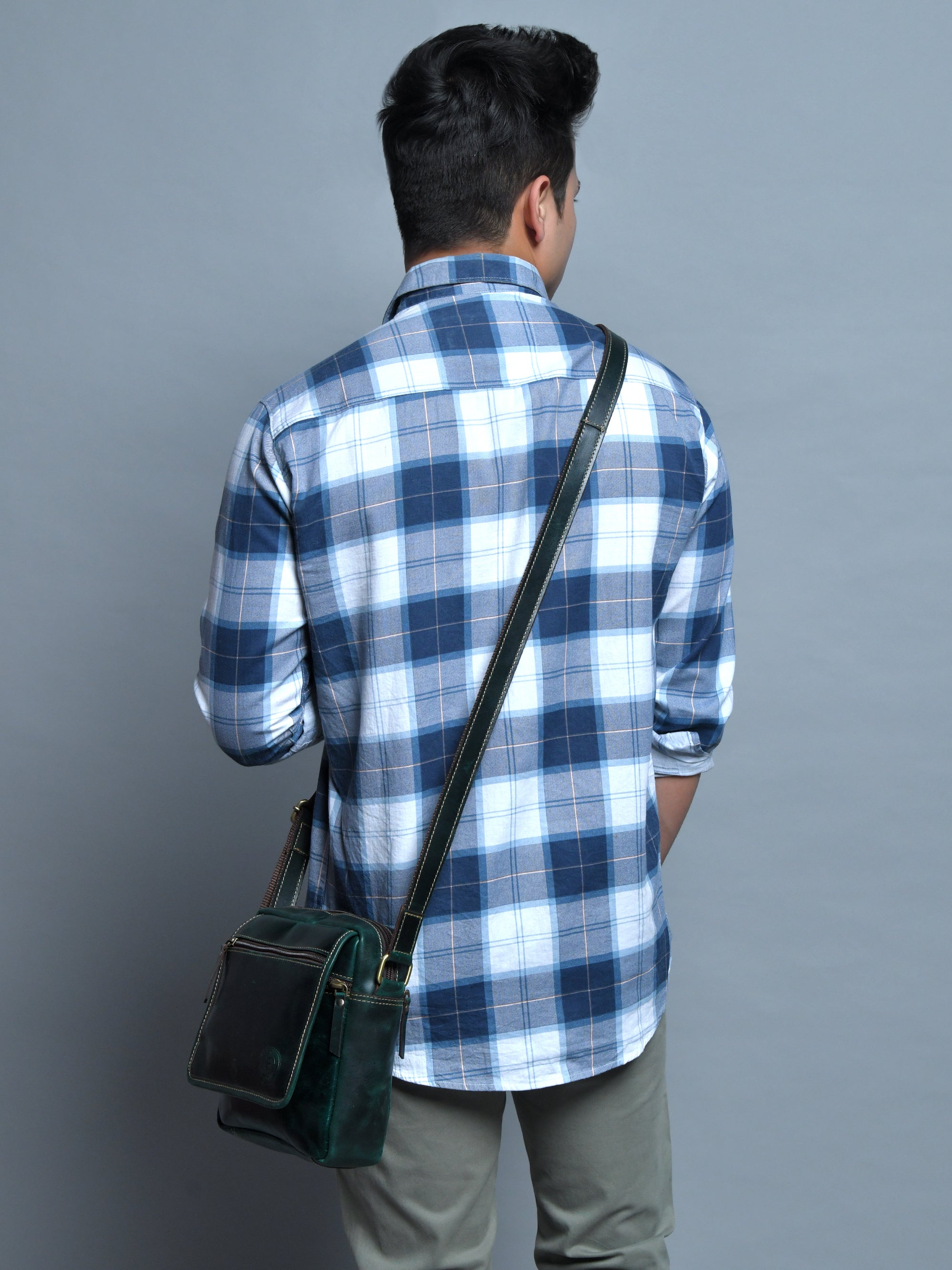 Explorer Vintage Leather Sling Bag - Green Colour