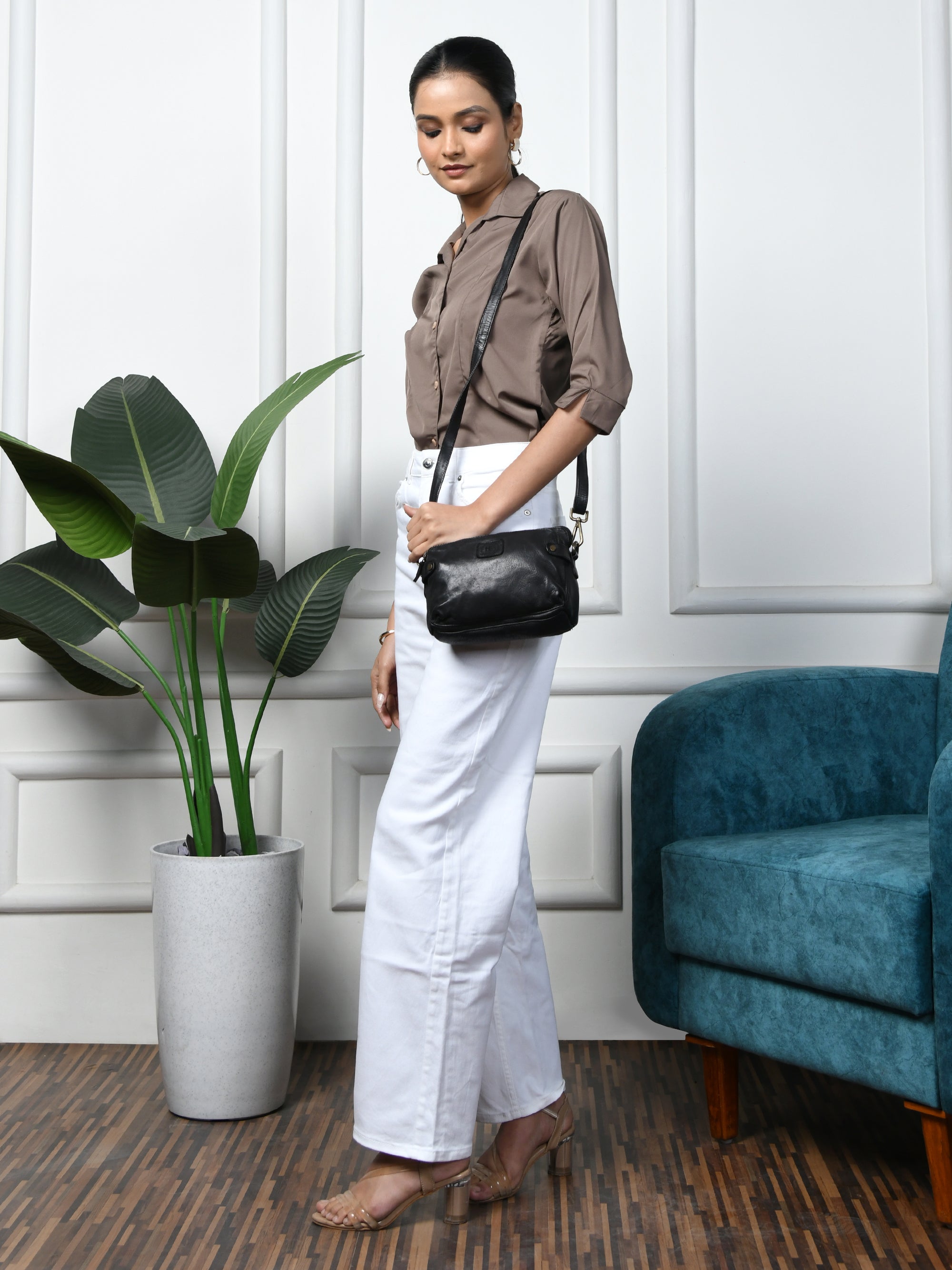 Classic Cognac Leather Women's Handbag - Black Colour