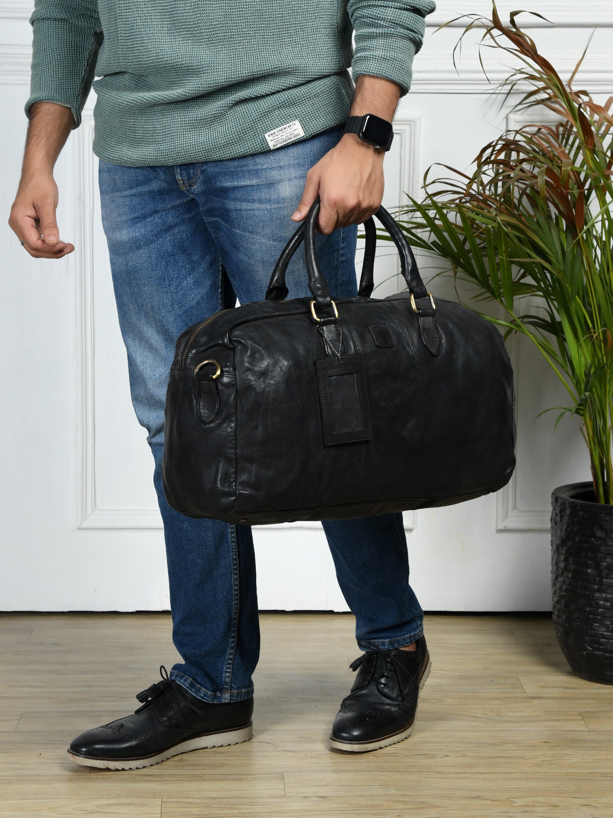 Imperium Luxe Leather Duffle Bag - Black Colour