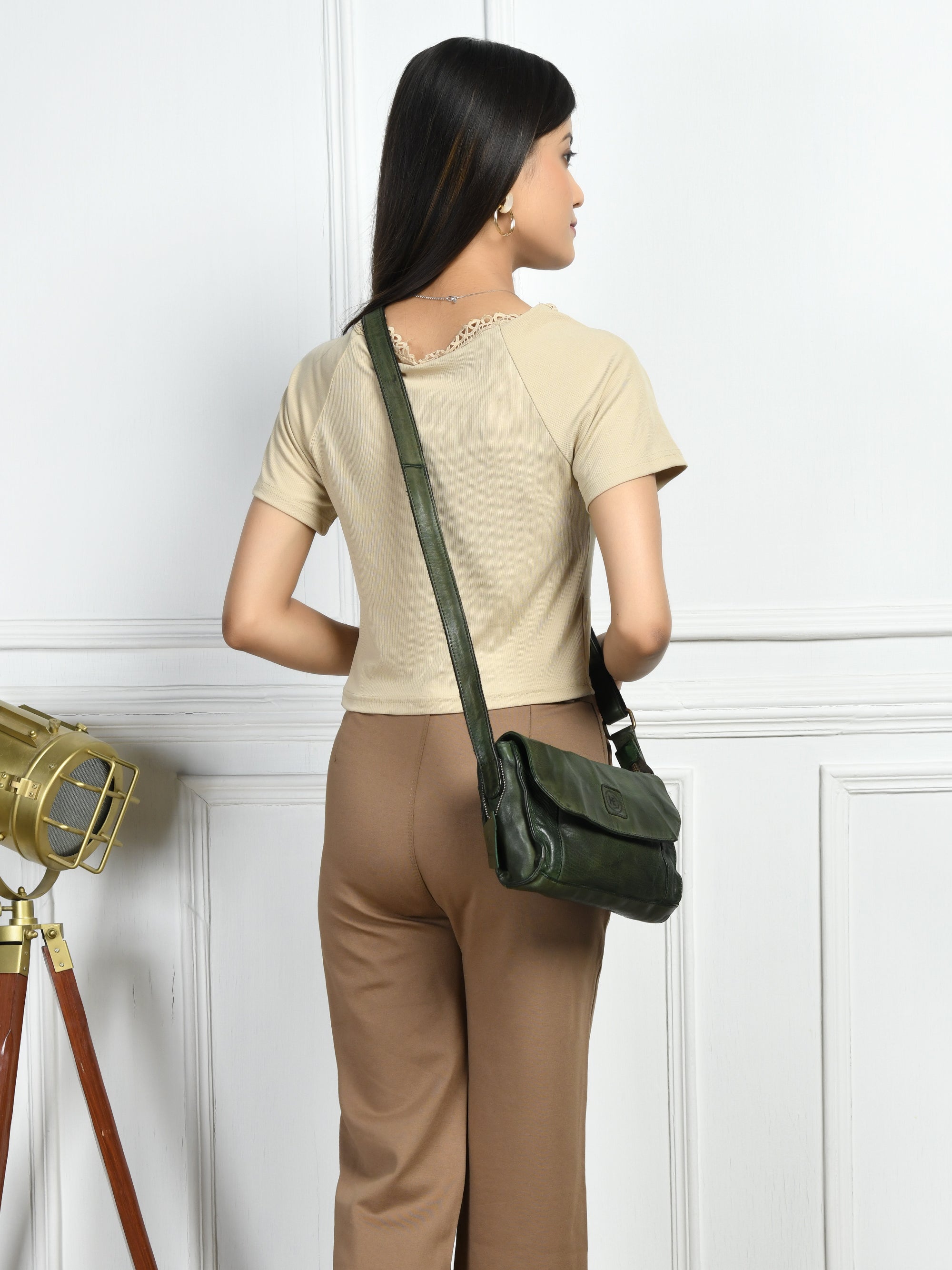 Heritage Leather Crossbody Bag - Green Colour